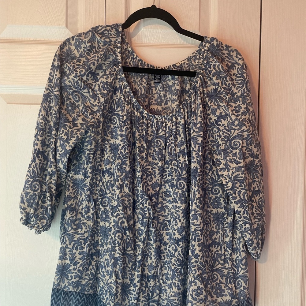 Chaps Blue and White Pleated 3/4 Sleeve Blouse